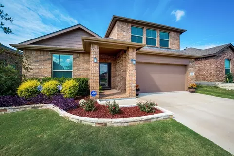 9113 Stone Mill Ln, Fort Worth, TX 76179