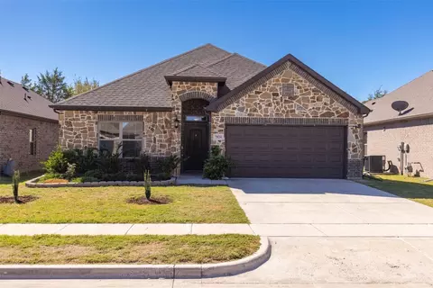 7824 Cottonwood Dr, Greenville, TX 75402