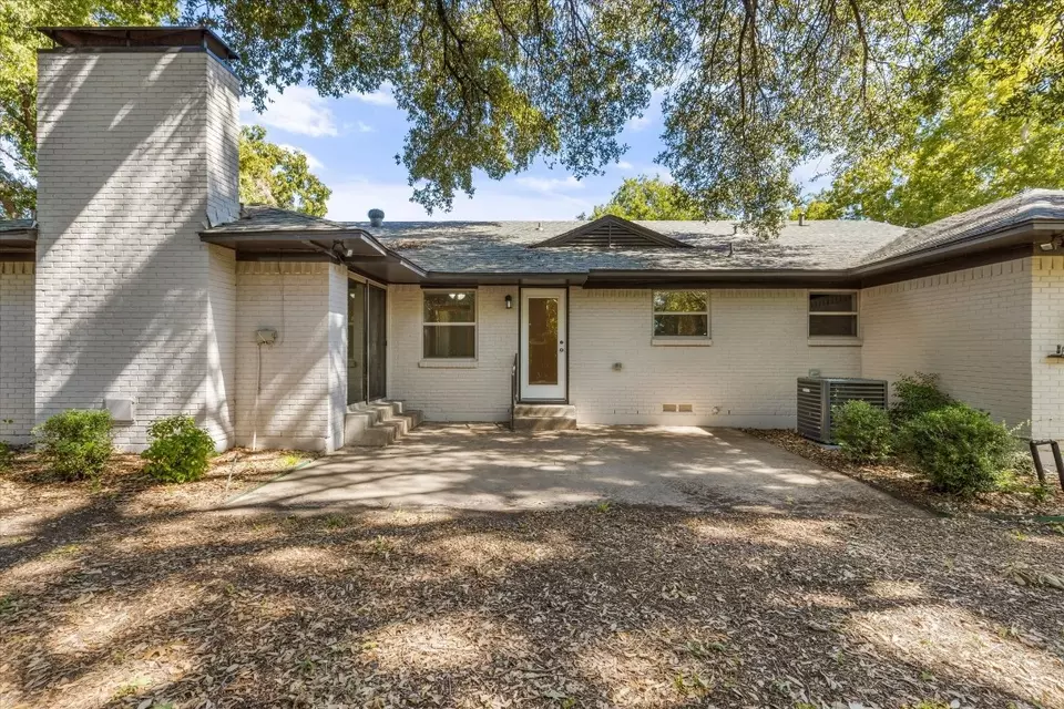  9417 Green Terrace Dr, Dallas, TX 75220 photo 36