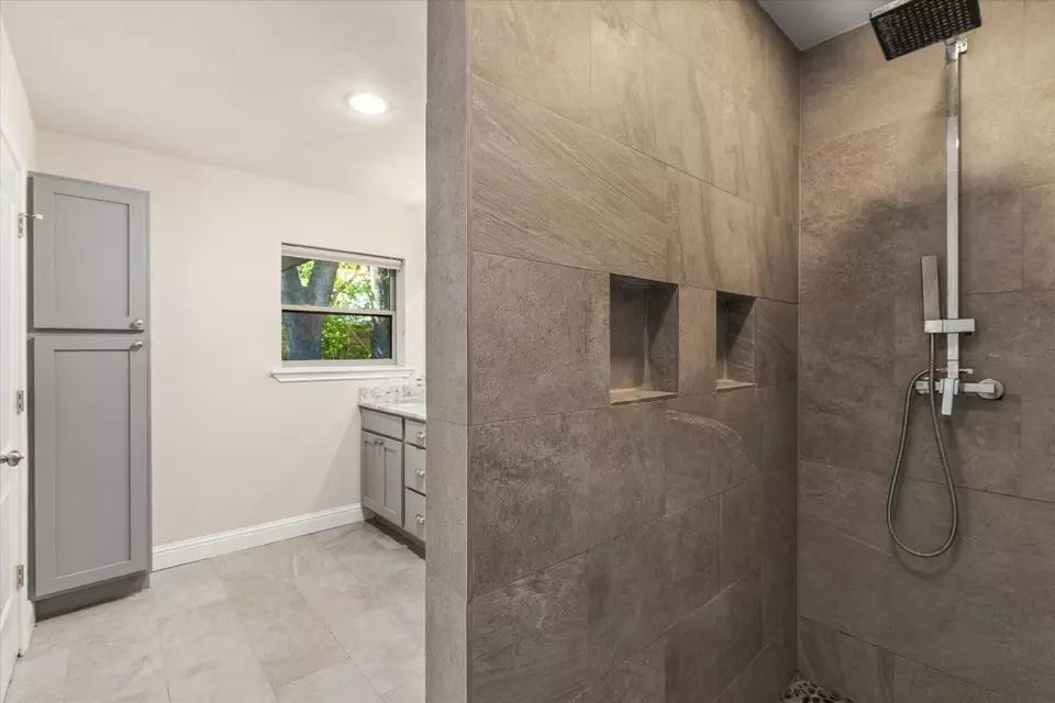  9417 Green Terrace Dr, Dallas, TX 75220 photo 34