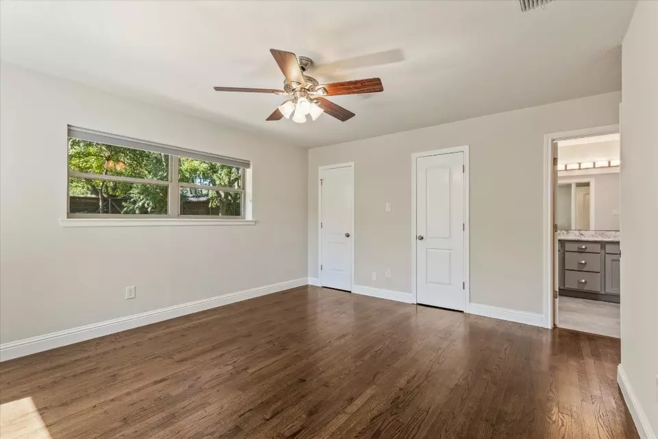  9417 Green Terrace Dr, Dallas, TX 75220 photo 32