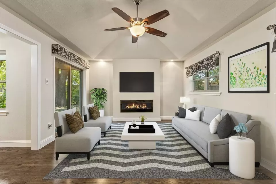  9417 Green Terrace Dr, Dallas, TX 75220 photo 18