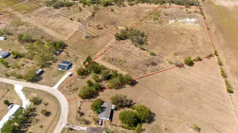 7909 Apollo Dr, Joshua, TX 76058