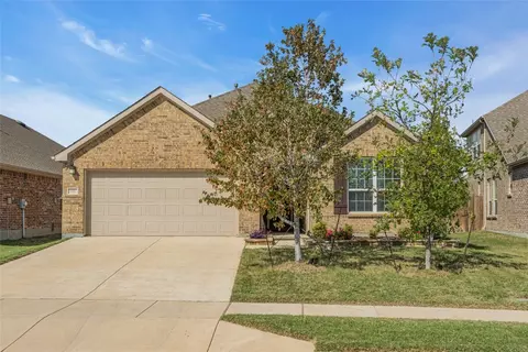 816 Pinnacle Ridge Rd, Haslet, TX 76052
