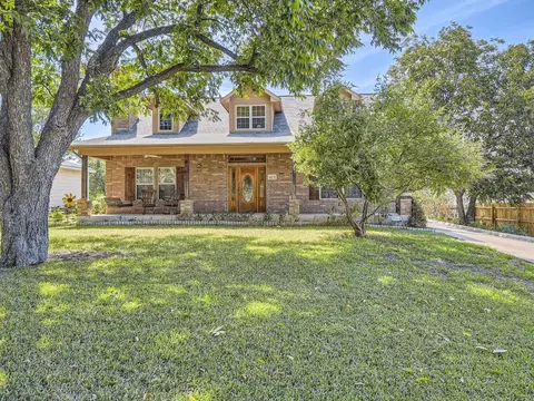 6432 Harmonson Rd, North Richland Hills, TX 76180
