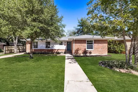 6821 Jewell Ave, Fort Worth, TX 76112