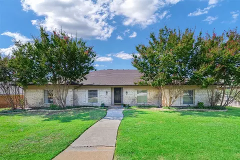 2821 Club Meadow Dr, Garland, TX 75043
