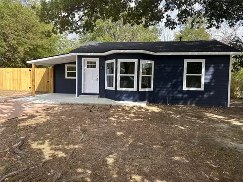 1211 E High St, Terrell, TX 75160 photo 2