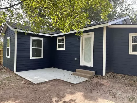 1211 E High St, Terrell, TX 75160 photo 10