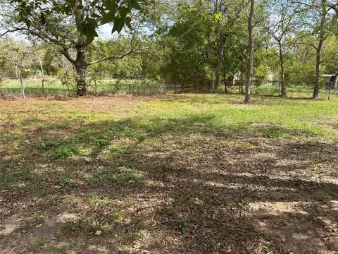1211 E High St, Terrell, TX 75160 photo 12