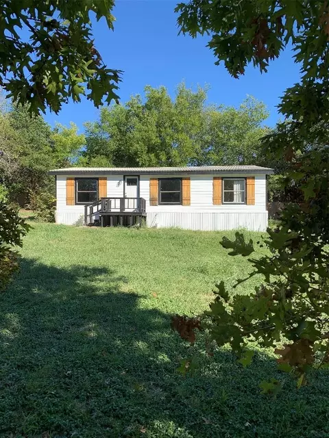 152 Pennell Rd, Sherman, TX 75090
