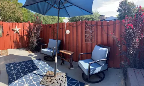2537 Shady Ridge Dr, Bedford, TX 76021