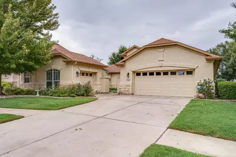 9945 Grandview Dr, Denton, TX 76207