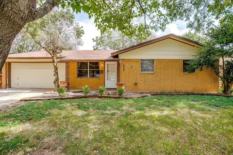 317 SW Gregory St, Burleson, TX 76028