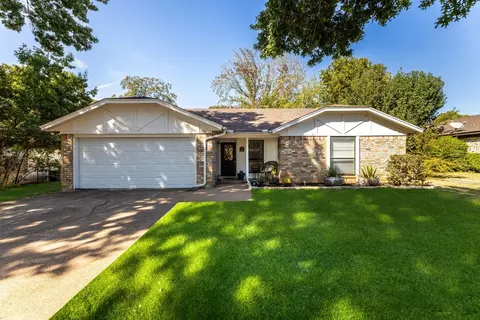 2709 Partridge Ave, Arlington, TX 76017