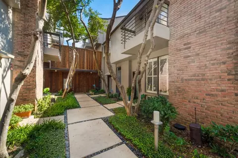 3944 Buena Vista St #204, Dallas, TX 75204