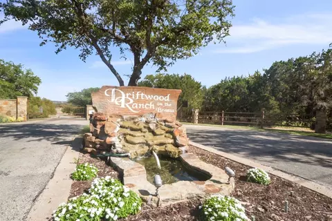 136 Westmeadow Dr, Weatherford, TX 76087