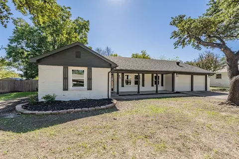 5729 Wonder Dr, Fort Worth, TX 76133