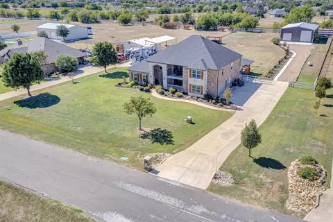 13917 Spring Way Dr, Haslet, TX 76052