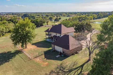 2003 Hash Rd, Lancaster, TX 75146
