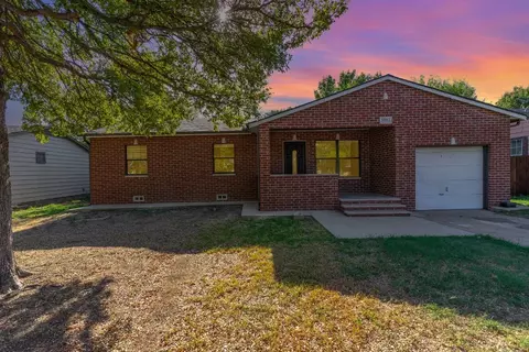 1803 Dale Pl, Irving, TX 75061