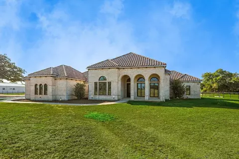 11900 Friendship Rd, Pilot Point, TX 76258