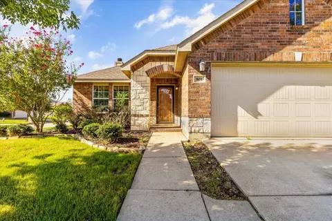801 Sheryn Dr, Burleson, TX 76028