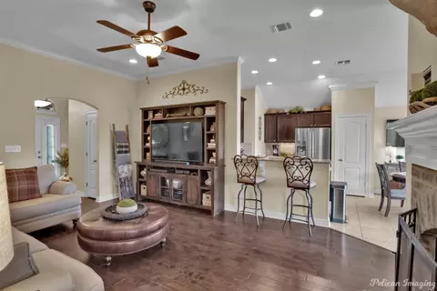 3939 White Lake Dr, Bossier City, LA 71111