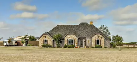 6931 Hunnington Dr, Sanger, TX 76266