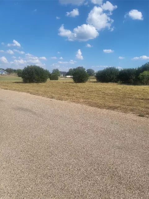 1031 Dakota Ct, Rio Vista, TX 76093