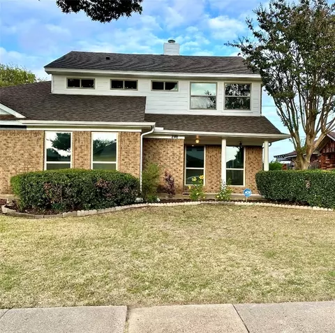 2110 Prairie Creek Trl, Garland, TX 75040