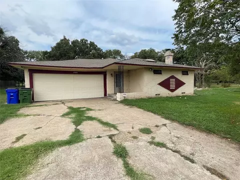 11415 Robin Ln, Balch Springs, TX 75180