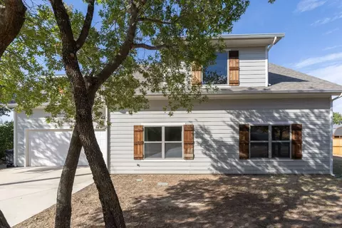 550 Burton Hill Dr, Weatherford, TX 76087
