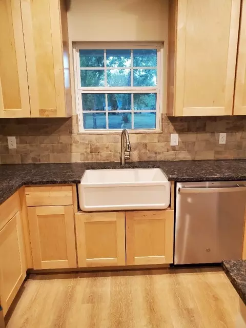 404 2nd St, Commerce, TX 75428 photo 11