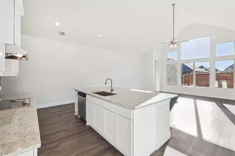 2210 Sam St, Mansfield, TX 76063 photo 5