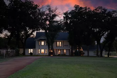 2571 Nelson Wyatt Rd, Mansfield, TX 76063