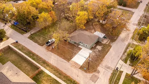 1800 Rosemary St, Greenville, TX 75401