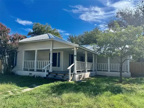117 S Austin St, De Leon, TX 76444