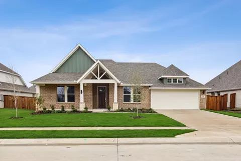 226 Mockingbird Dr, Waxahachie, TX 75165