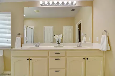 9249 Odeum Dr, Fort Worth, TX 76244 photo 20