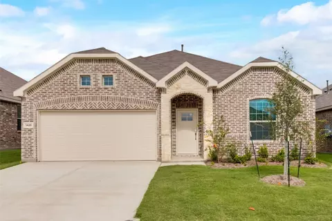 1426 Reunion Dr, Crandall, TX 75114