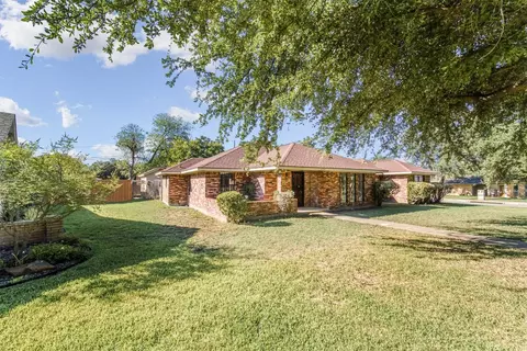 6774 Keswick Dr, Dallas, TX 75232