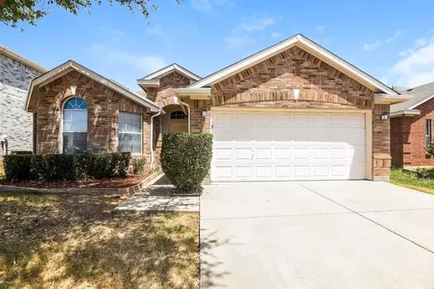 1104 Rosedale Springs Ln, Fort Worth, TX 76134