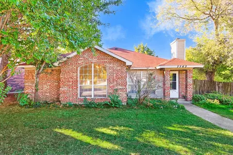 7562 John T White Rd, Fort Worth, TX 76120