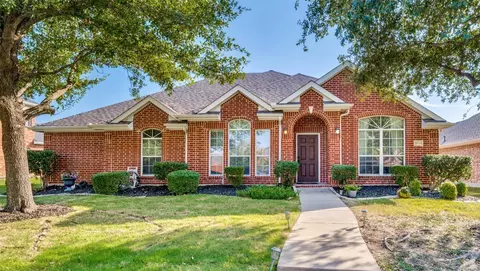 3761 Sun Garden Dr, Frisco, TX 75033