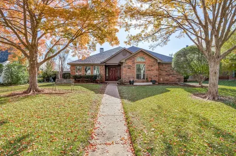 443 L Thompson St, Cedar Hill, TX 75104