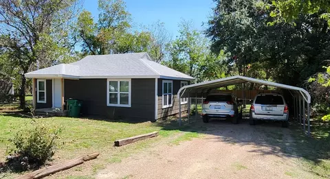 1152 Mcneill St, Stephenville, TX 76401