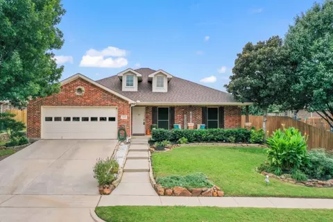 1928 Mary Ann Ln, Burleson, TX 76028