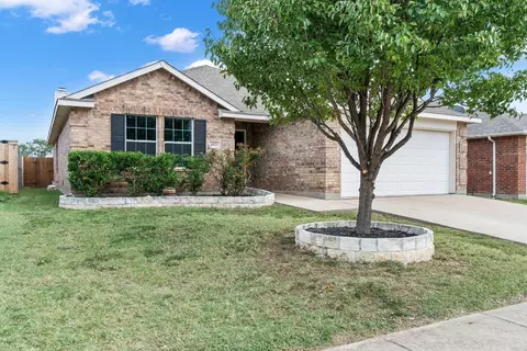 652 Lincoln Ave, Lavon, TX 75166