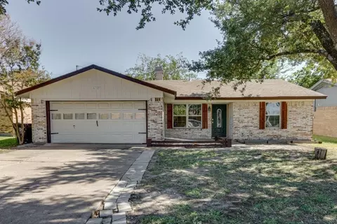 6703 Finch Dr, Greenville, TX 75402